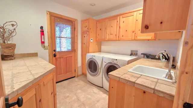 42530 Pegasus Way, Big Bear, CA 92315