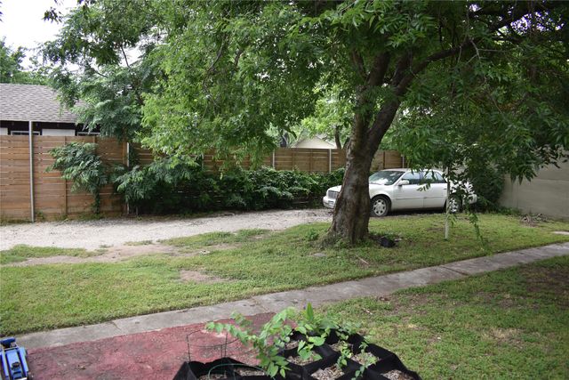 811 Buckalew Street, Dallas, TX 75208