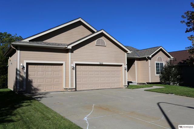13612 Leona Lane, Bellevue, NE 68123