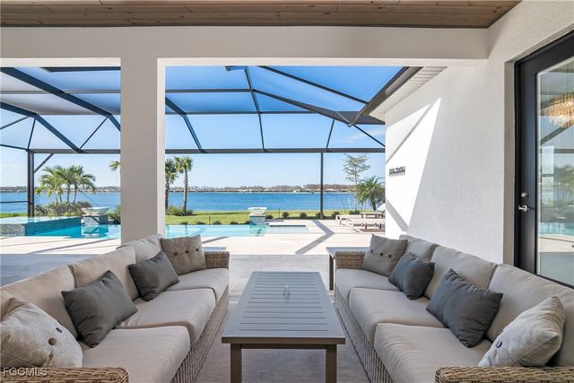 13974 Blue Bay CIR, Fort Myers, FL 33913