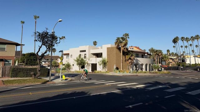 6710 La Jolla Blvd 106, La Jolla, CA 92037