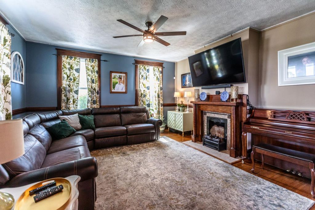 Image 13 of property listing at 151 Burke Street, Appomattox, VA 24522