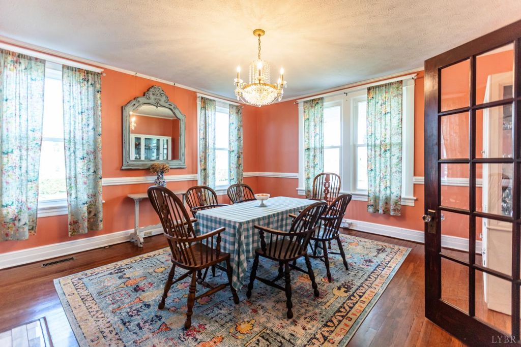 Image 16 of property listing at 151 Burke Street, Appomattox, VA 24522