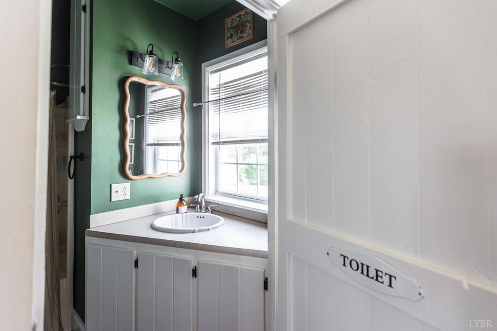 Image 32 of property listing at 151 Burke Street, Appomattox, VA 24522