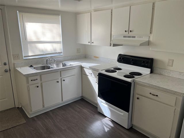 6300 1ST AVENUE S 1, St Petersburg, FL 33707