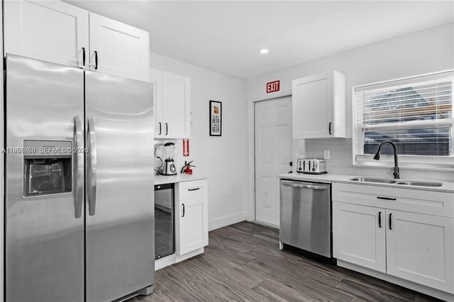 6661 Freedom St, Hollywood, FL 33024