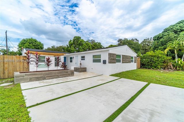 6661 Freedom St, Hollywood, FL 33024