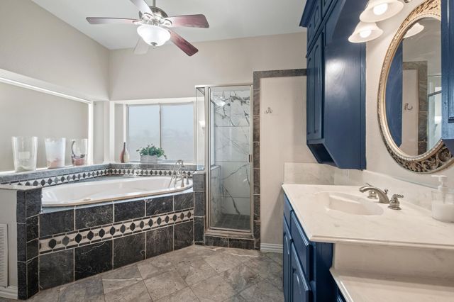 820 Alysa Ln Lane, Waxahachie, TX 75167