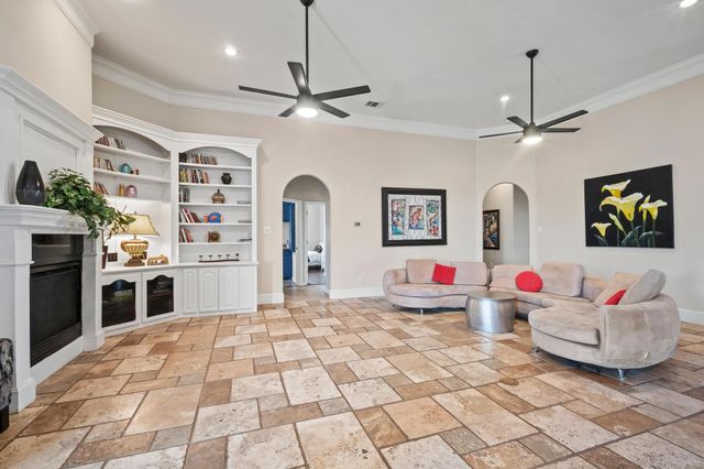 820 Alysa Ln Lane, Waxahachie, TX 75167