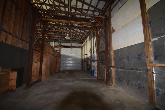 71627 County Road 681, Hartford, MI 49057