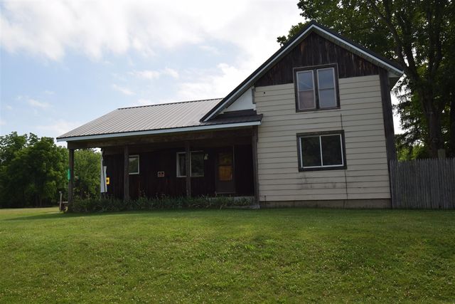 71627 County Road 681, Hartford, MI 49057