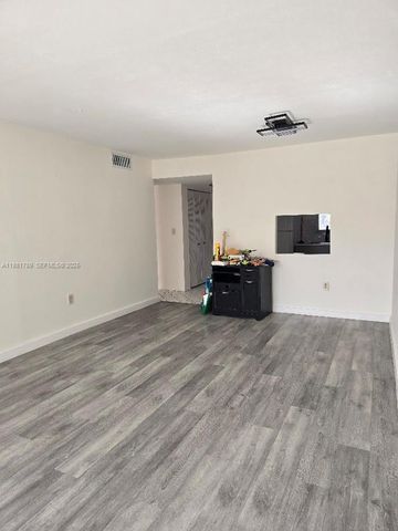 2831 E Sunrise Lakes Drive 208, Sunrise, FL 33322