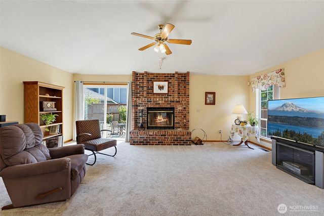 3308 17th Street Pl SE, Puyallup, WA 98374