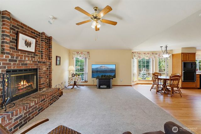 3308 17th Street Pl SE, Puyallup, WA 98374