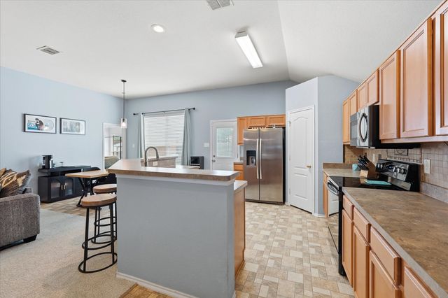 117 Hampton Court, Rhome, TX 76078