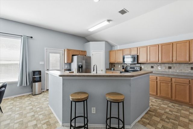 117 Hampton Court, Rhome, TX 76078