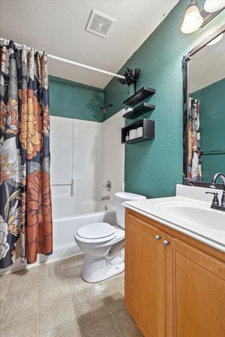 117 Hampton Court, Rhome, TX 76078