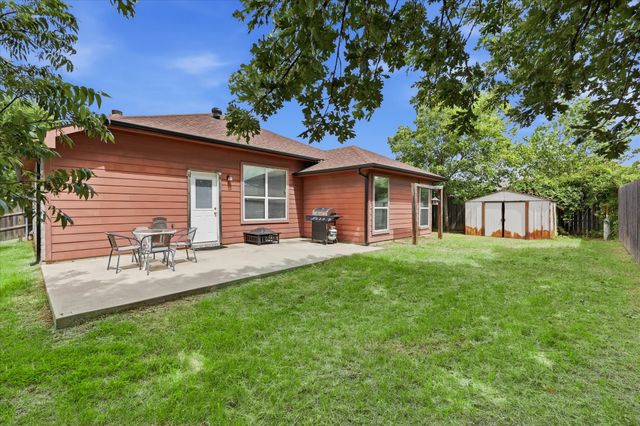 117 Hampton Court, Rhome, TX 76078