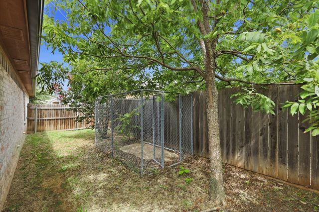 117 Hampton Court, Rhome, TX 76078