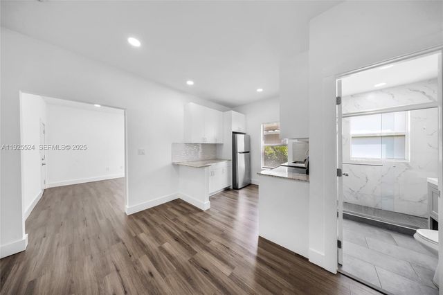 3237 SW 4th St, Miami, FL 33135