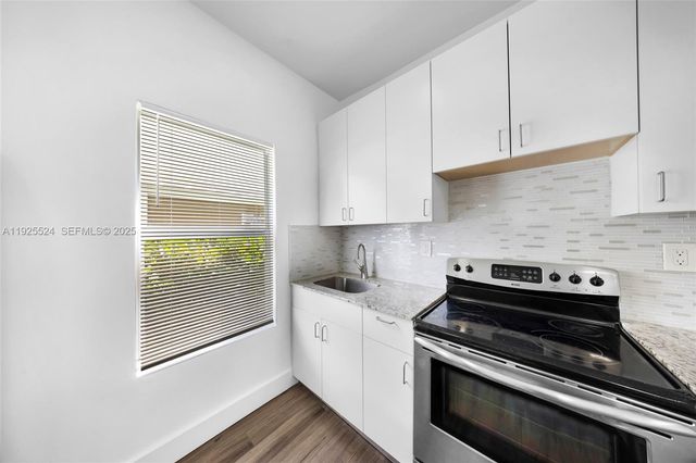 3237 SW 4th St, Miami, FL 33135