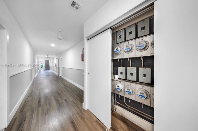 3237 SW 4th St, Miami, FL 33135