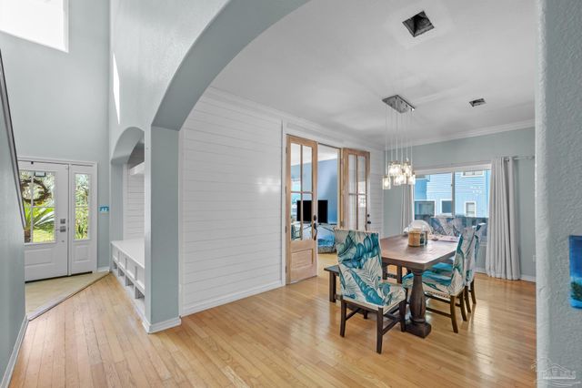 1698 College Pkwy, Gulf Breeze, FL 32563