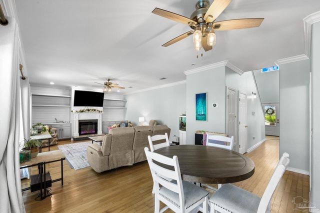 1698 College Pkwy, Gulf Breeze, FL 32563