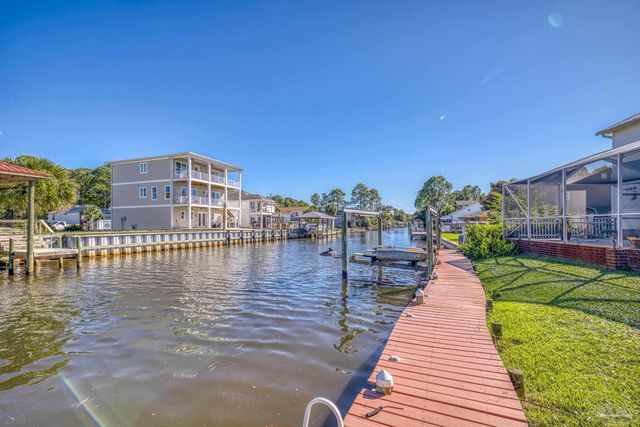 1698 College Pkwy, Gulf Breeze, FL 32563