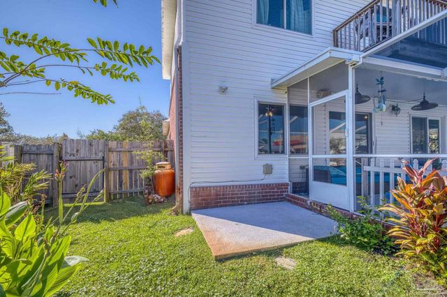 1698 College Pkwy, Gulf Breeze, FL 32563