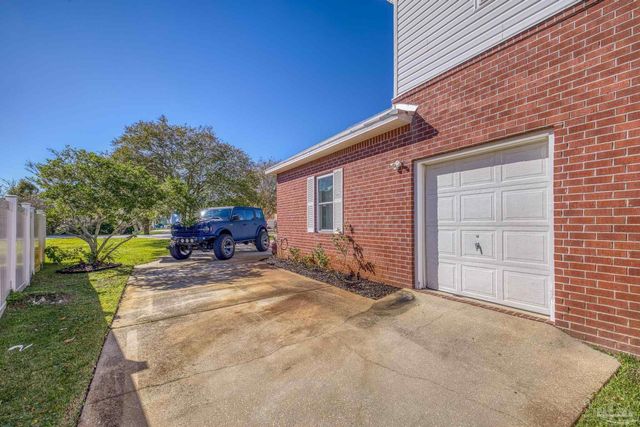 1698 College Pkwy, Gulf Breeze, FL 32563