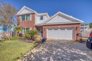 1698 College Pkwy, Gulf Breeze, FL 32563