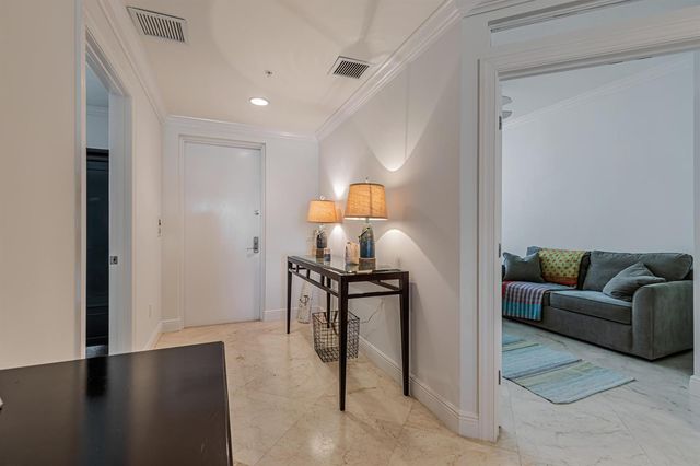 701 SE 21st Avenue 302, Deerfield Beach, FL 33441