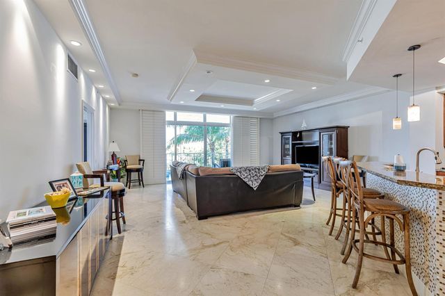 701 SE 21st Avenue 302, Deerfield Beach, FL 33441