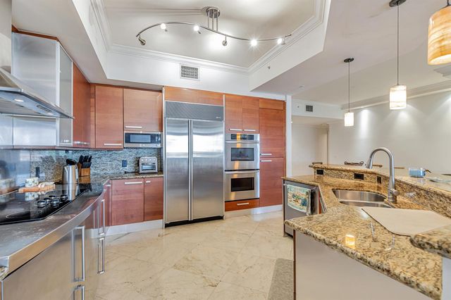 701 SE 21st Avenue 302, Deerfield Beach, FL 33441
