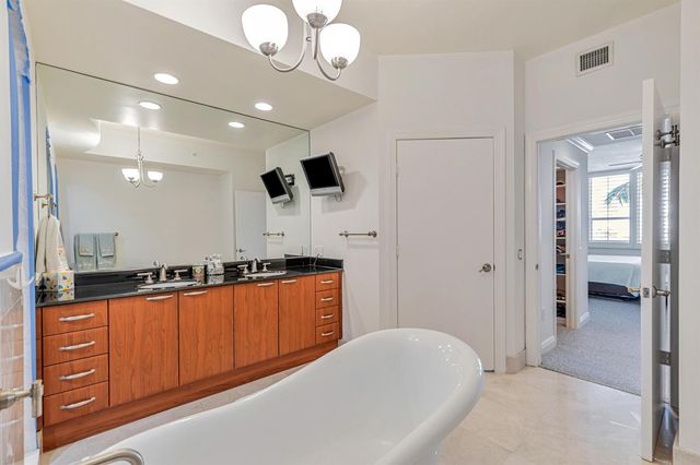 701 SE 21st Avenue 302, Deerfield Beach, FL 33441