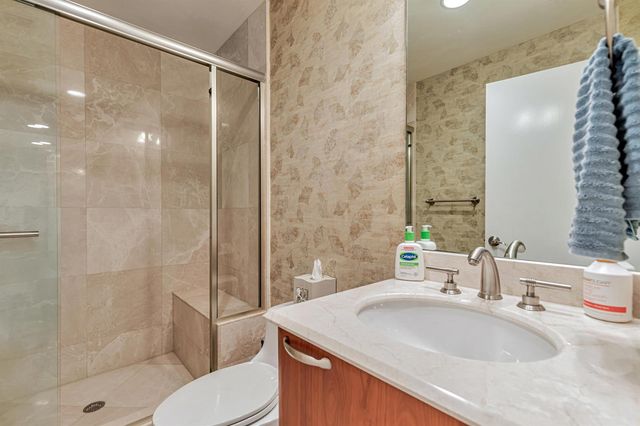 701 SE 21st Avenue 302, Deerfield Beach, FL 33441