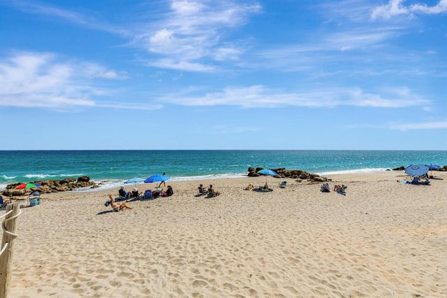 701 SE 21st Avenue 302, Deerfield Beach, FL 33441