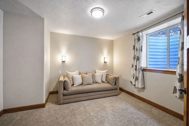 24423 E Maxwell Ln, Liberty Lake, WA 99019
