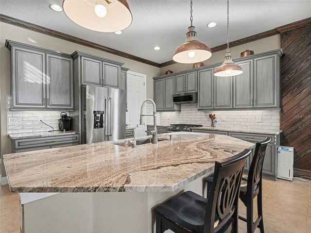 1018 OVERLOOK COURT, Bradenton, FL 34208