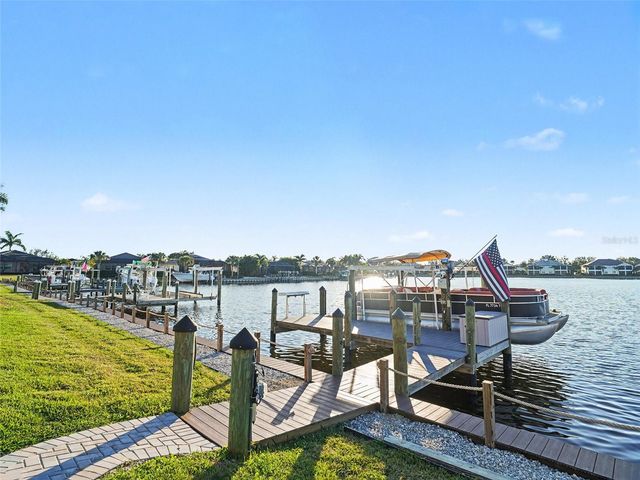 1018 OVERLOOK COURT, Bradenton, FL 34208