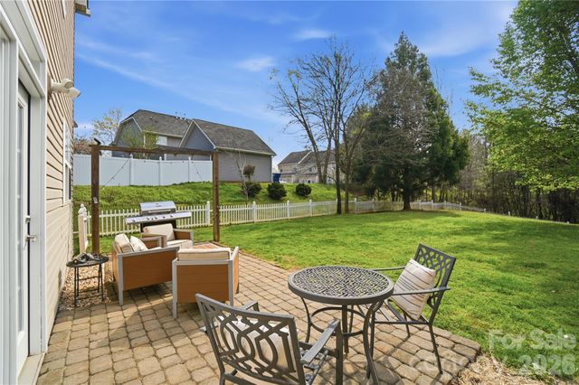 18334 Flagman Circle, Cornelius, NC 28031
