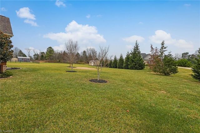 183 Oak Leaf Drive, Reidsville, NC 27320