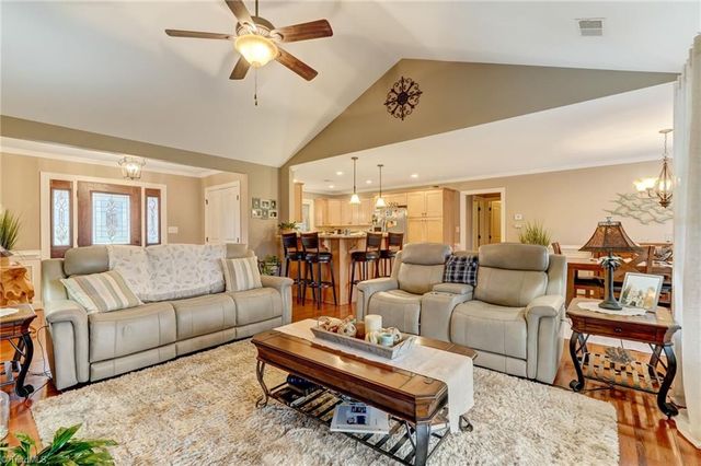 183 Oak Leaf Drive, Reidsville, NC 27320