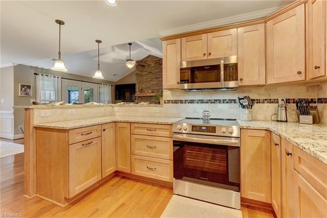 183 Oak Leaf Drive, Reidsville, NC 27320