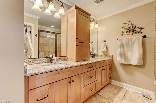 183 Oak Leaf Drive, Reidsville, NC 27320