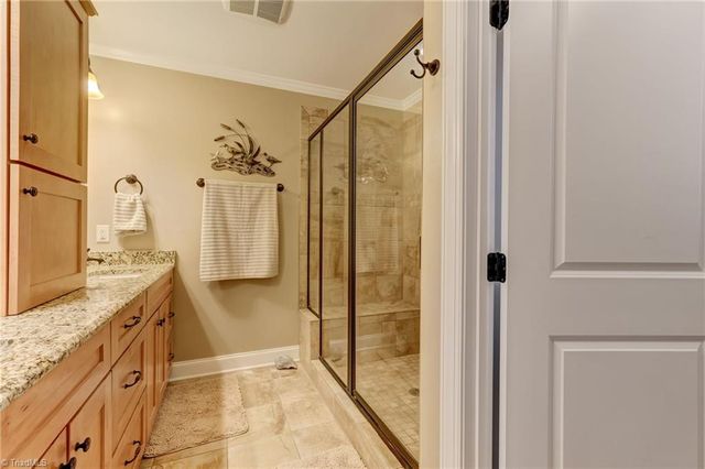 183 Oak Leaf Drive, Reidsville, NC 27320