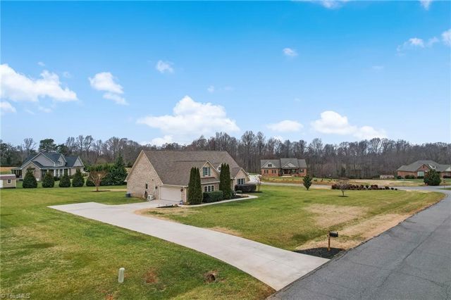 183 Oak Leaf Drive, Reidsville, NC 27320