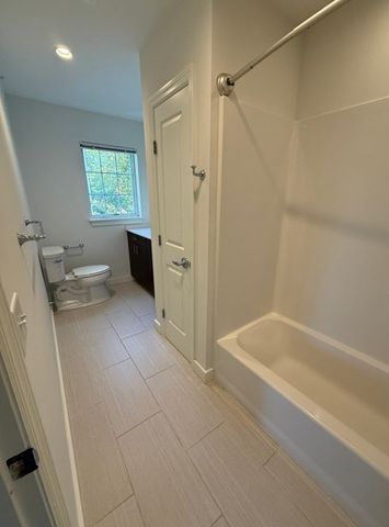 11 Alder St 4-2D, Waltham, MA 02452