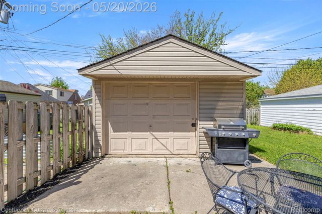 4545 Westland Street, Dearborn, MI 48126